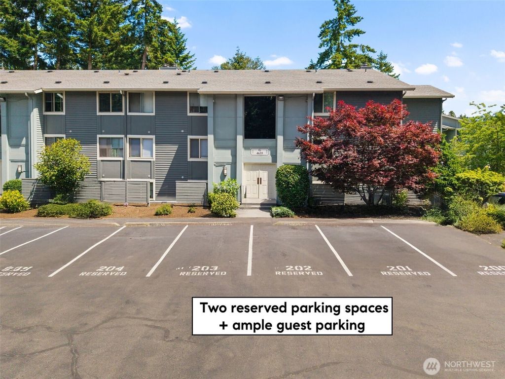 Photo of 4635 W Lake Sammamish Parkway SE #G206, Issaquah, WA 98027 (MLS # 2402258)
