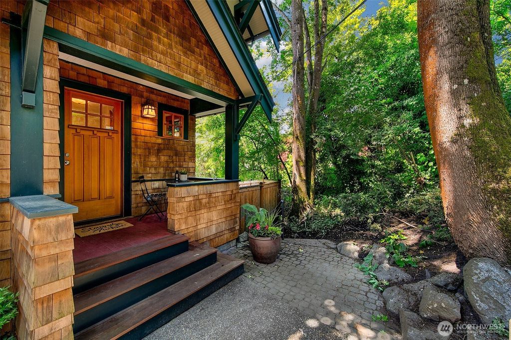 Photo of 3401 York Road S, Seattle, WA 98144 (MLS # 2397234)