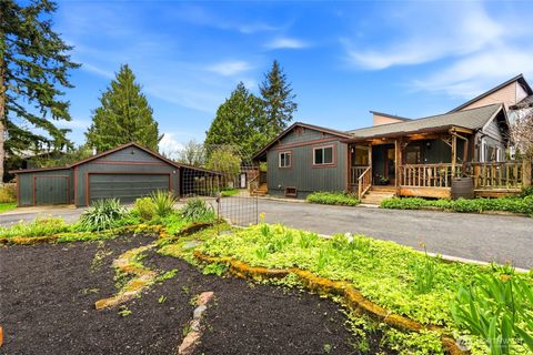 Photo of 11613 25th Avenue SE, Everett, WA 98208 (MLS # 2507870)