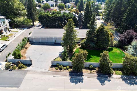 Photo of 8205 NE 128th Street, Kirkland, WA 98034 (MLS # 2573569)
