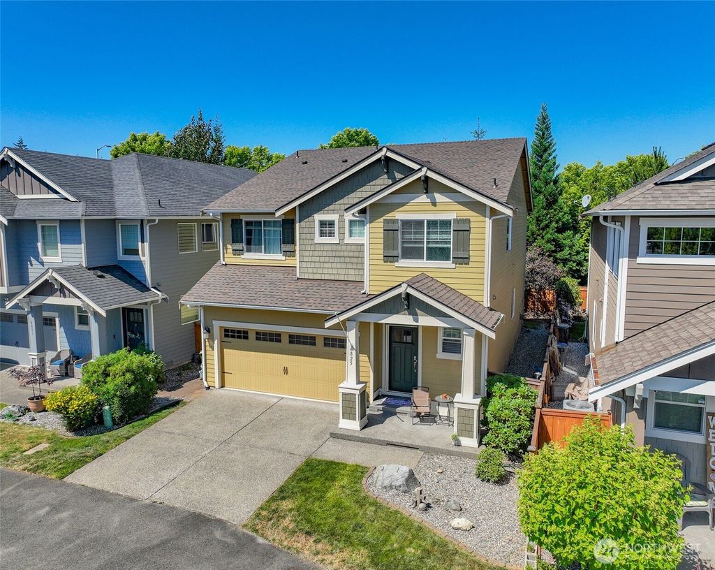 Photo of 8825 Corona CT Court NE, Lacey, WA 98516 (MLS # 2545000)
