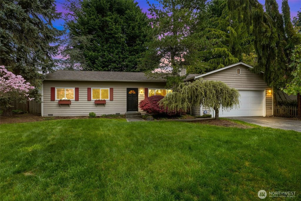 Photo of 707 Harvest Road, Bothell, WA 98012 (MLS # 2492891)