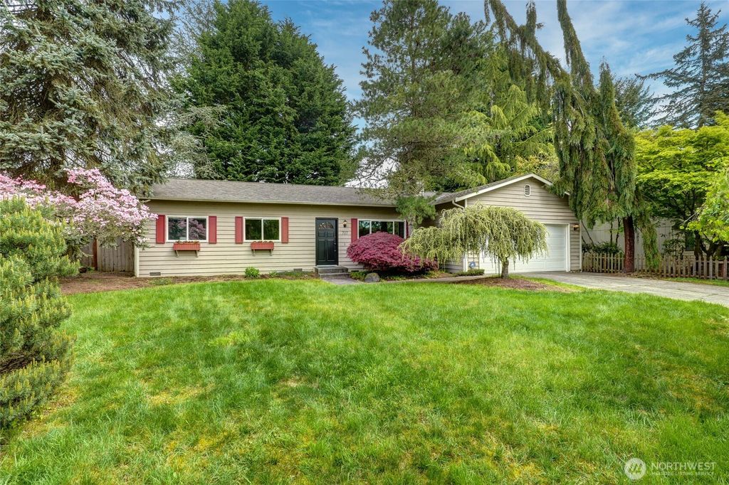 Photo of 707 Harvest Road, Bothell, WA 98012 (MLS # 2492891)