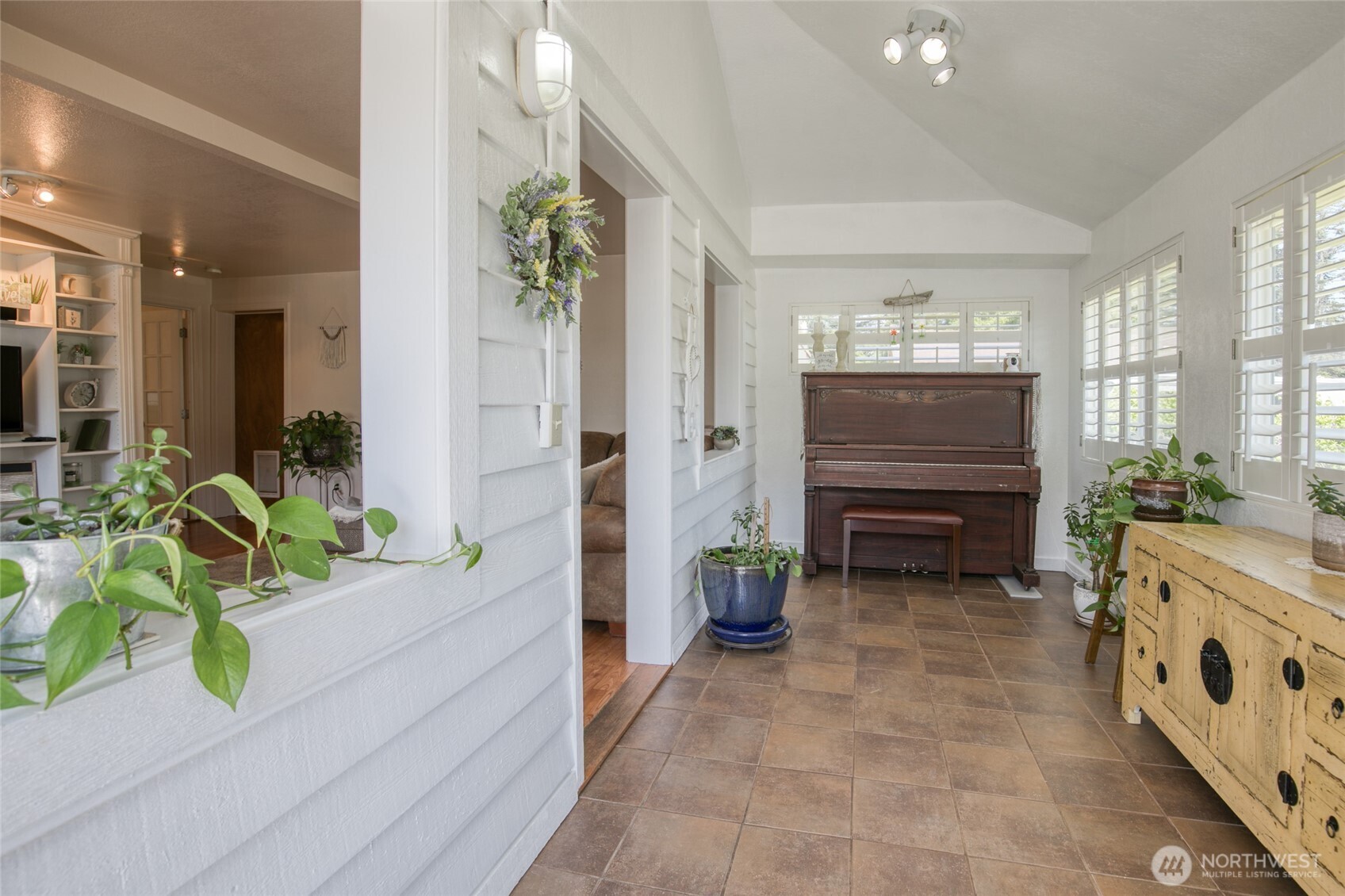 2685 E Hoquiam Road
