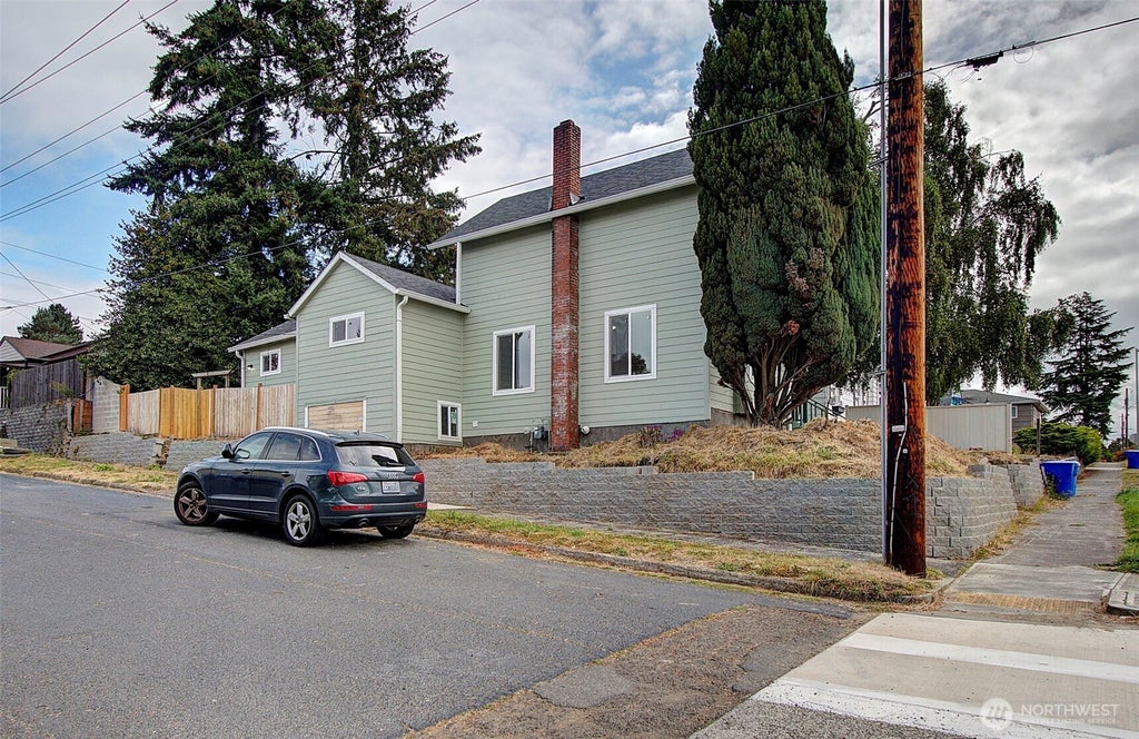 Photo of 601 Cowlitz Way, Kelso, WA 98626 (MLS # 2576782)