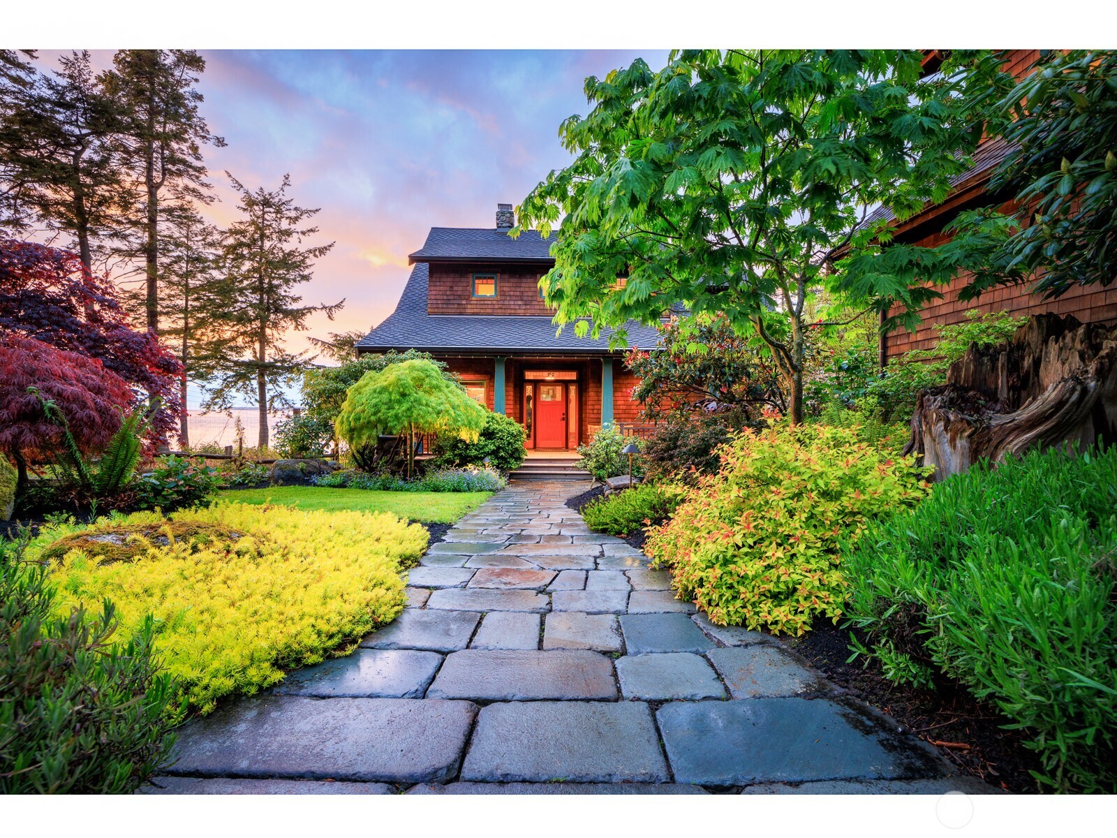 385 Sunset Avenue