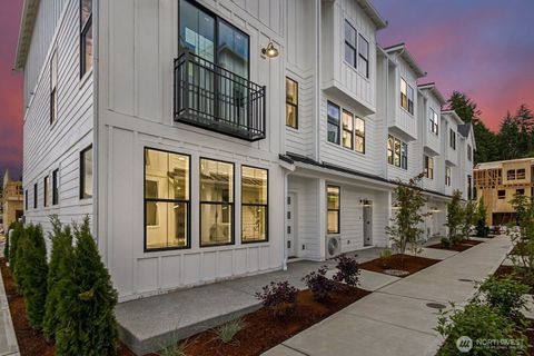 Photo of 12088 126th Avenue Ct E #71, Puyallup, WA 98374 (MLS # 2476047)