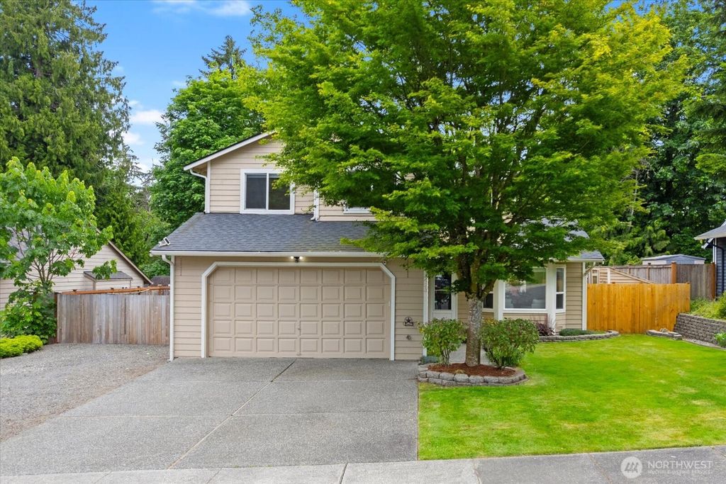 Photo of 12423 52nd Drive SE, Everett, WA 98208 (MLS # 2384187)