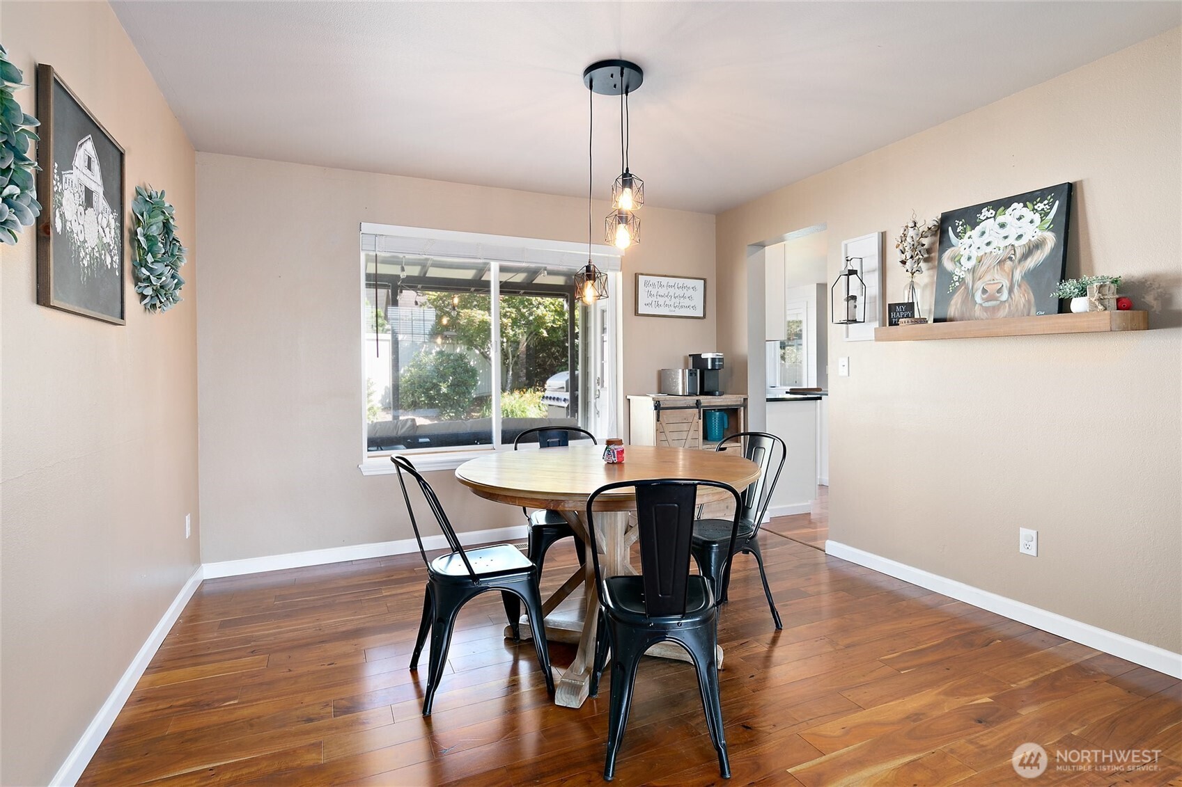 1921 Hawk Court