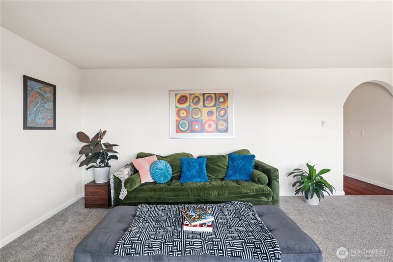 5807 Hendrickson 106