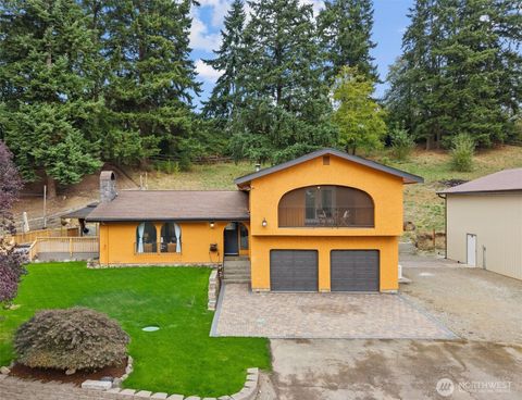 Photo of 30308 148th Avenue SE, Kent, WA 98042 (MLS # 2431951)