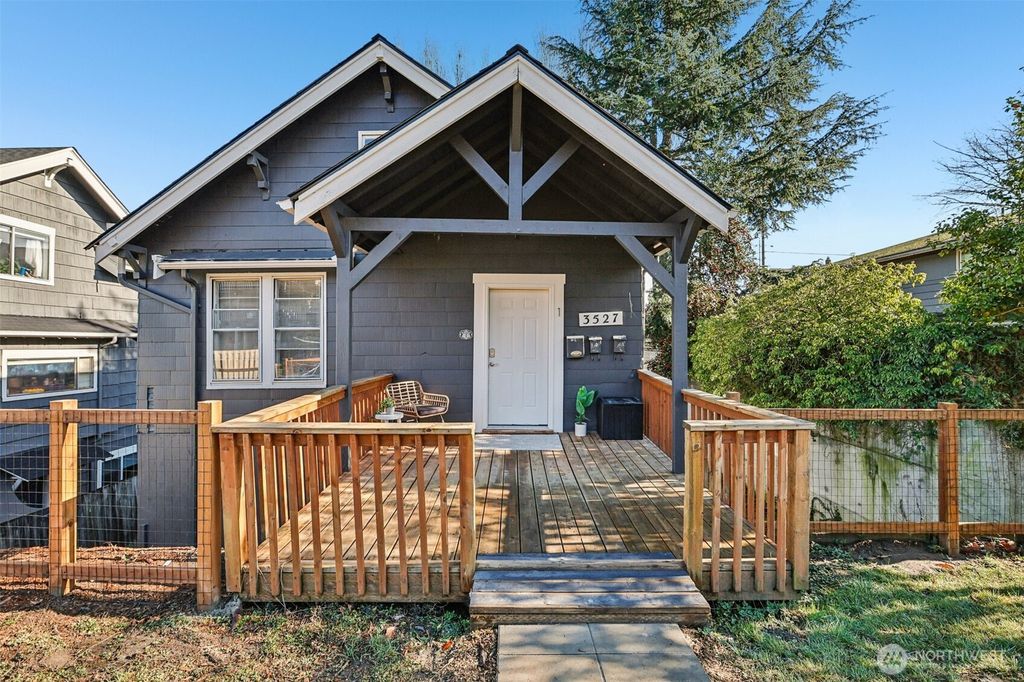 Photo of 3527 Wetmore Avenue, Everett, WA 98201 (MLS # 2477641)