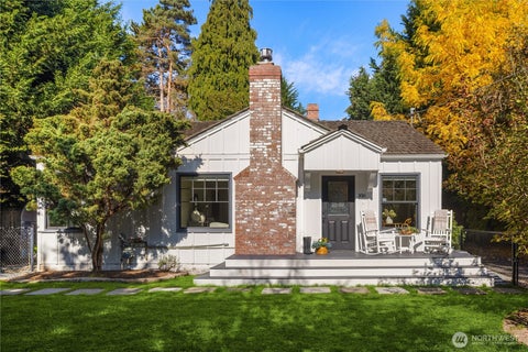 Photo of 1616 SW 152nd Street, Burien, WA 98166 (MLS # 2588921)
