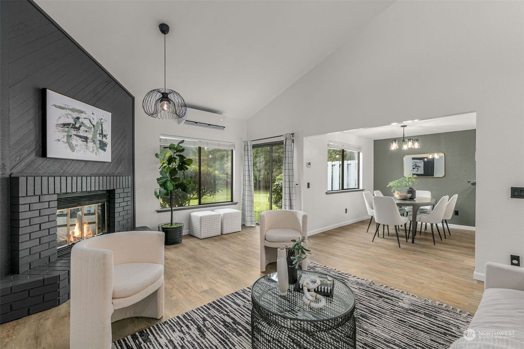 Photo of 25132 110th Place SE #B, Kent, WA 98030 (MLS # 2212031)