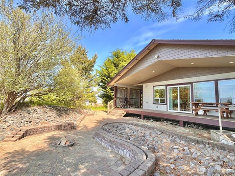 Photo of 137 N Razor Clam Drive SW, Ocean Shores, WA 98569 (MLS # 2551005)