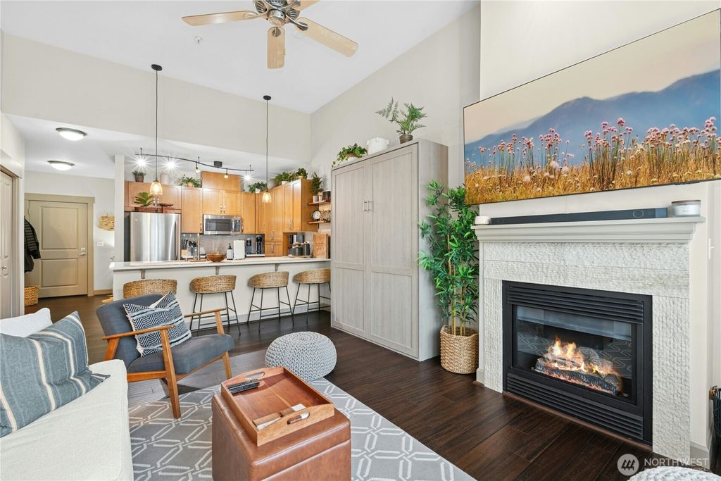 Photo of 1840 25th Avenue NE #411, Issaquah, WA 98029 (MLS # 2481000)