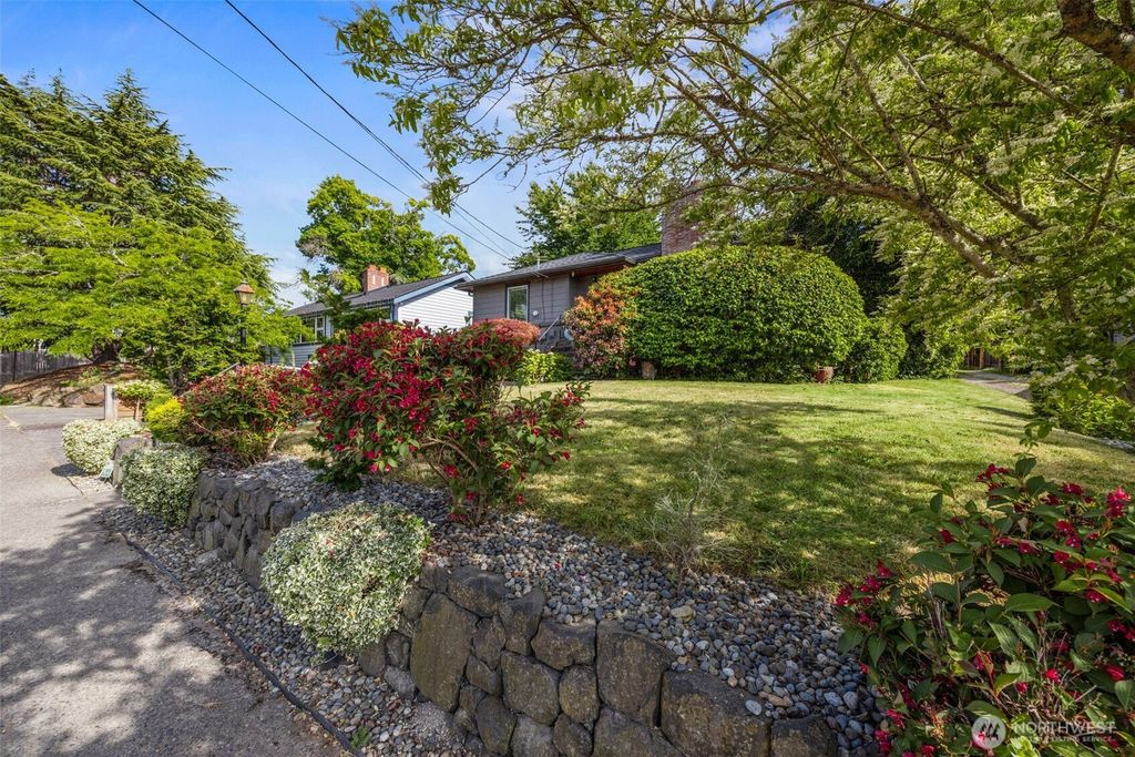 Photo of 5311 SW Charlestown Street, Seattle, WA 98116 (MLS # 2388697)