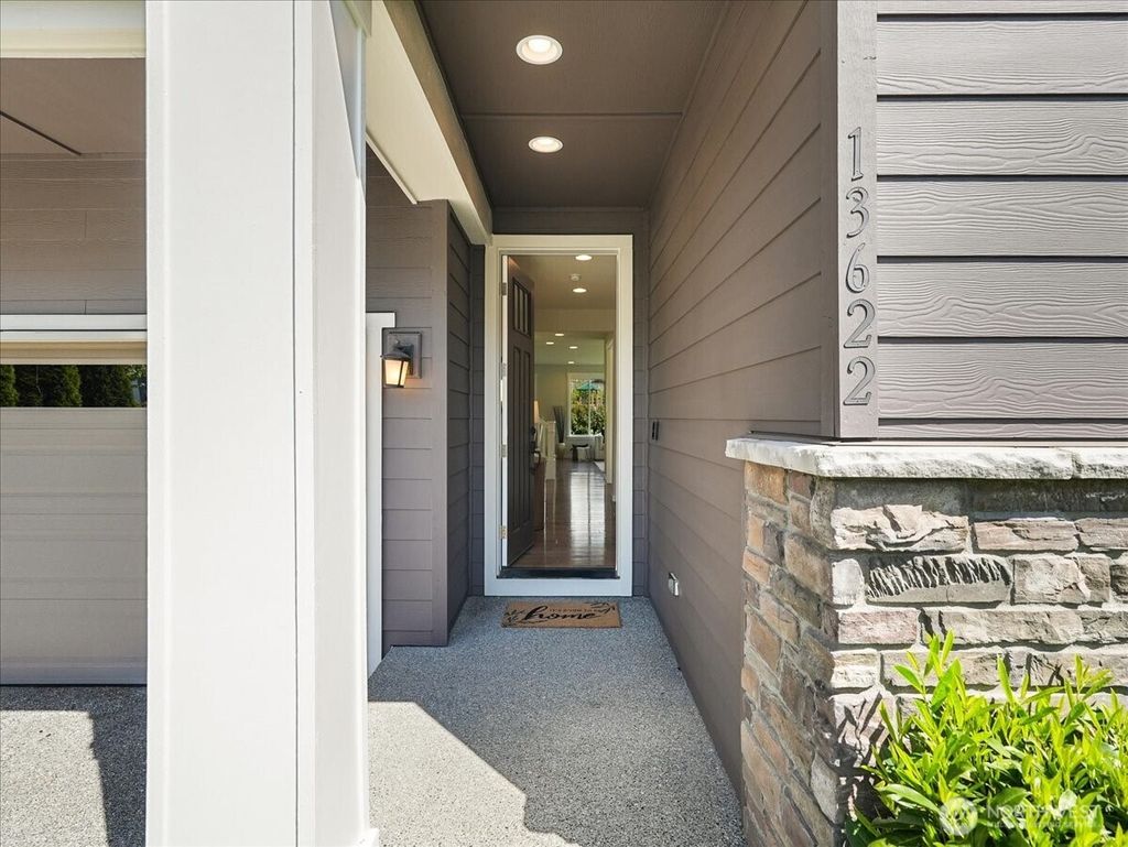 Photo of 13622 NE 129th Drive, Kirkland, WA 98034 (MLS # 2516084)