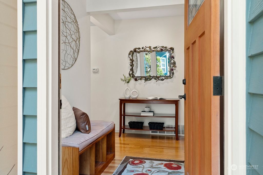 Photo of 18650 22nd Place NE, Lake Forest Park, WA 98155 (MLS # 2042906)