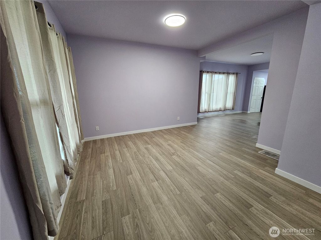 Photo of 719 S Sprague Avenue, Tacoma, WA 98405 (MLS # 2459458)