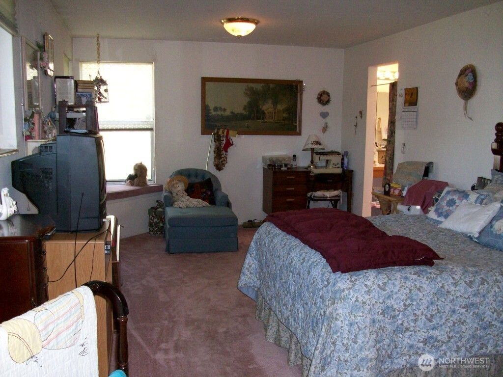 Photo of 11054 SE 192nd Street, Renton, WA 98055 (MLS # 2502136)