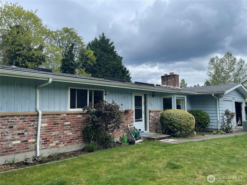 Photo of 11054 SE 192nd Street, Renton, WA 98055 (MLS # 2502136)
