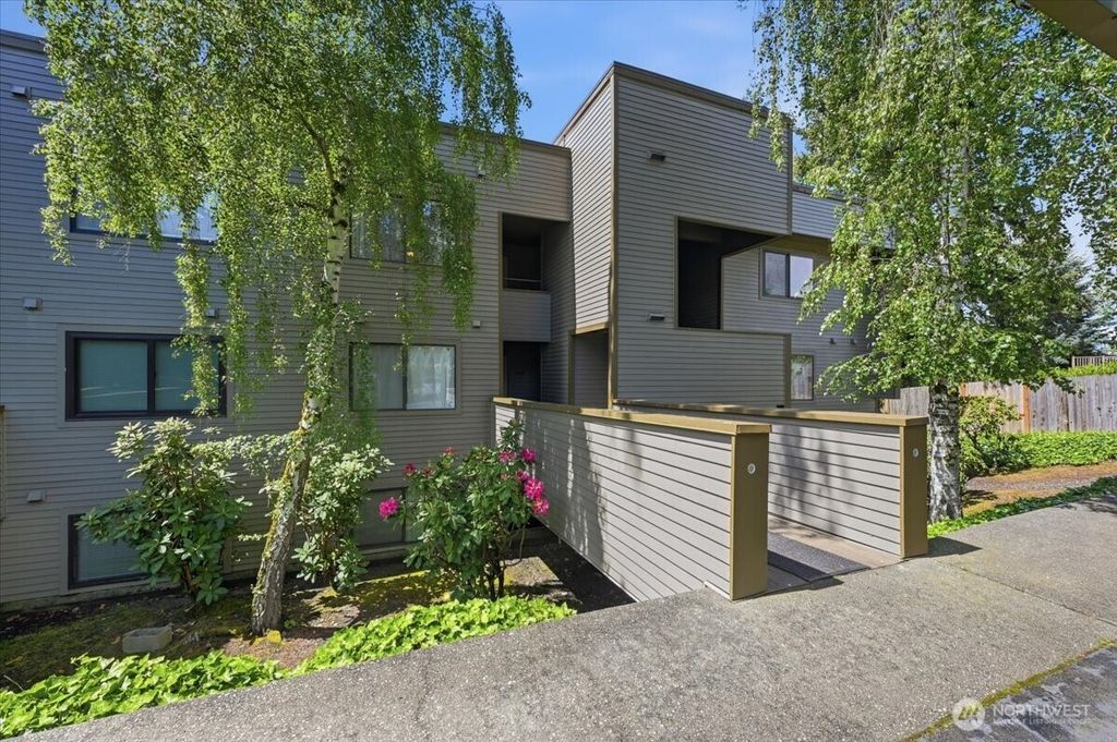 Photo of 4893 76th Street SW #E203, Mukilteo, WA 98275 (MLS # 2524724)