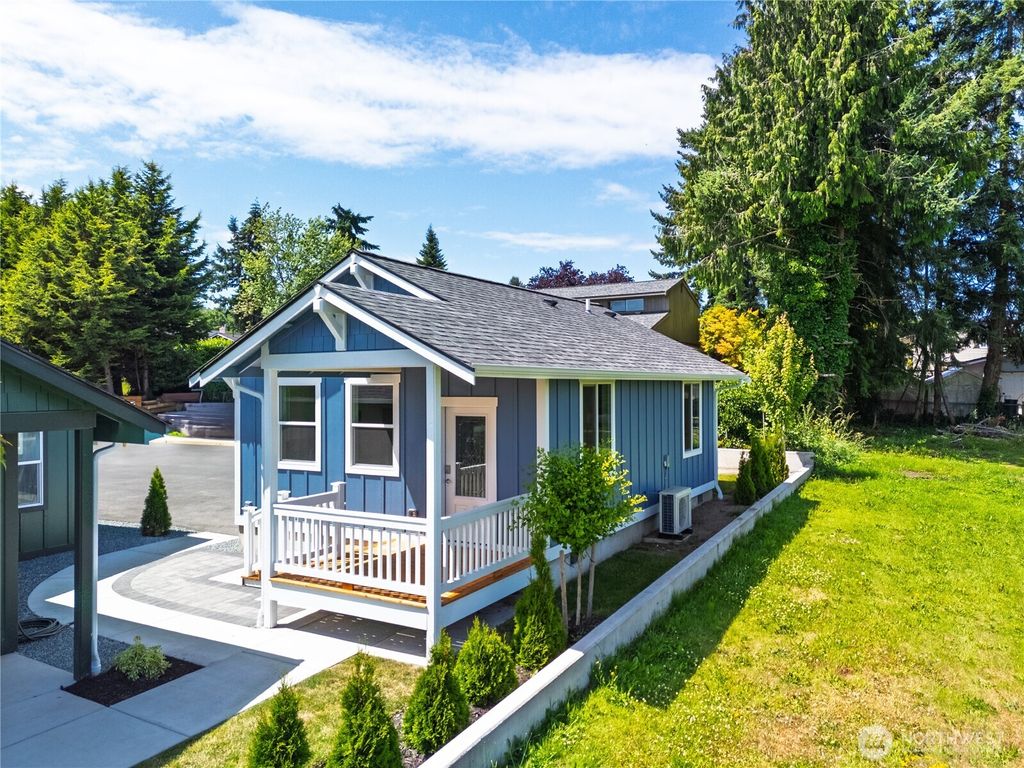 Photo of 3650 Commercial Avenue, Anacortes, WA 98221 (MLS # 2468882)