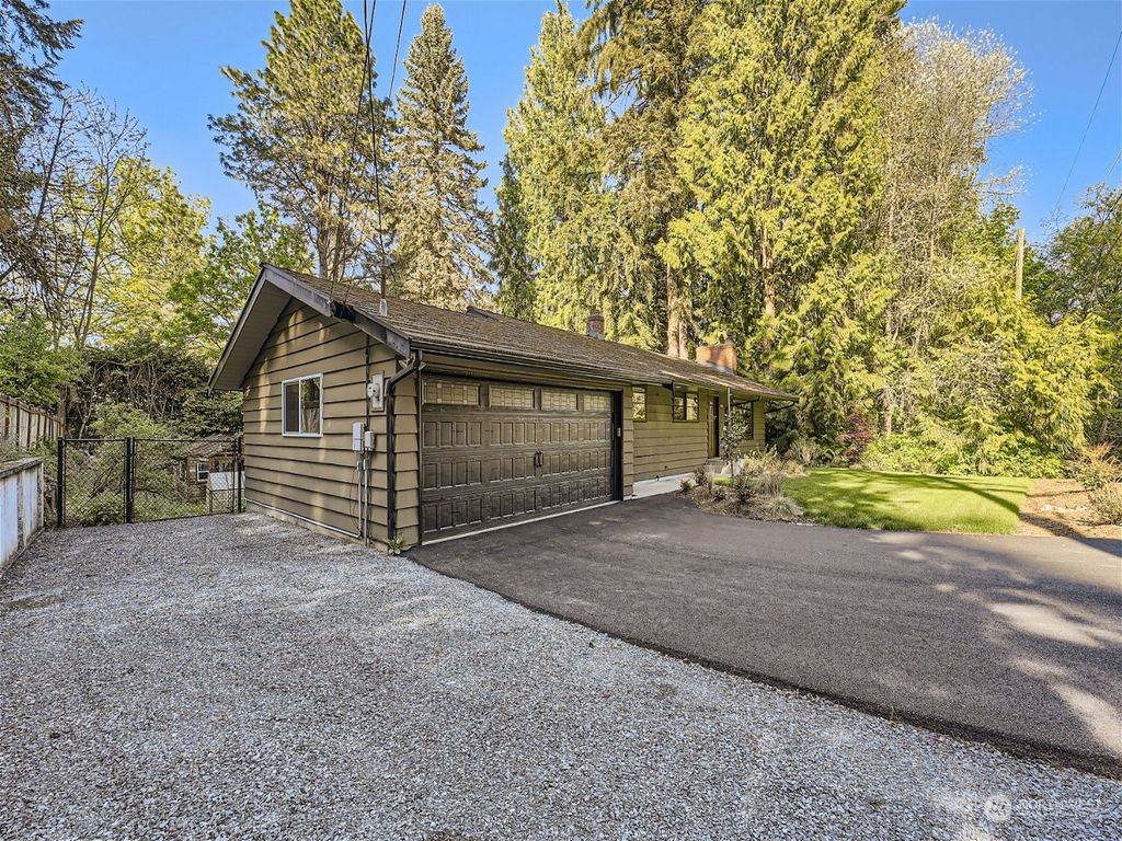 Photo of 3020 NE 176th St, Lake Forest Park, WA 98155 (MLS # 2217778)