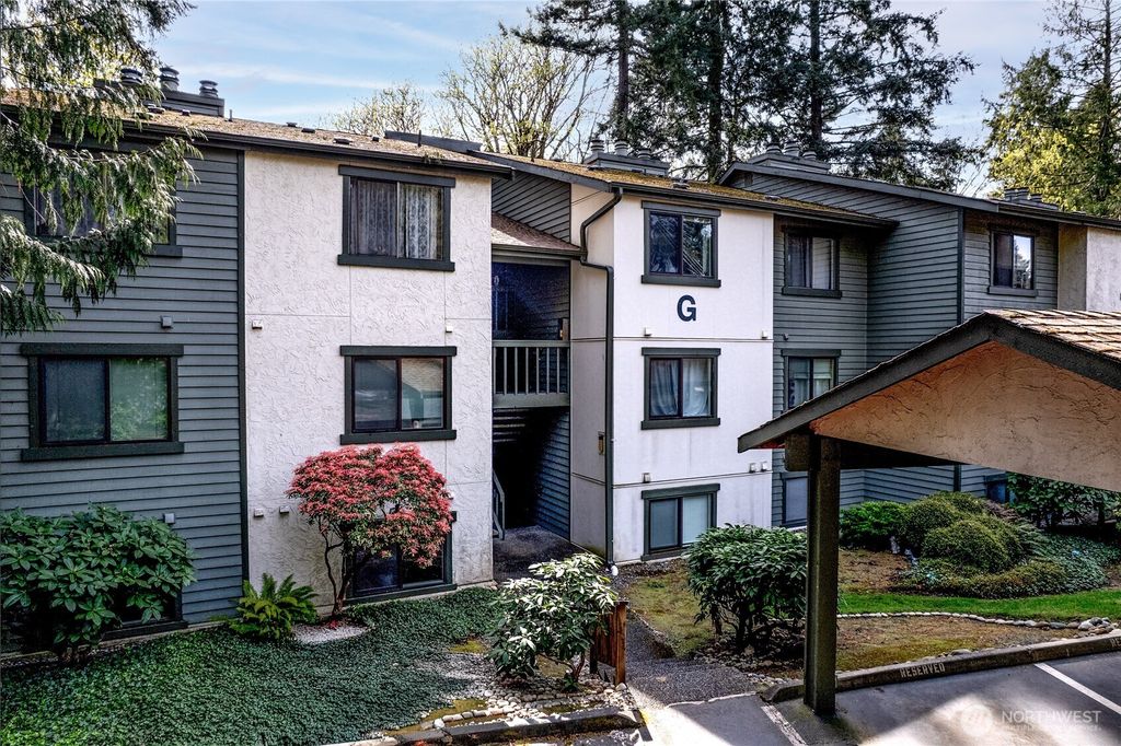 Photo of 12711 NE 129th Court #G101, Kirkland, WA 98034 (MLS # 2509711)