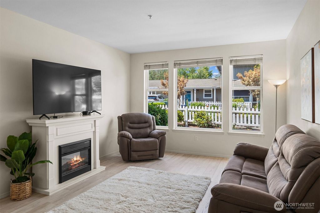 Photo of 22511 SE 37th Terrace #1409, Issaquah, WA 98029 (MLS # 2411430)