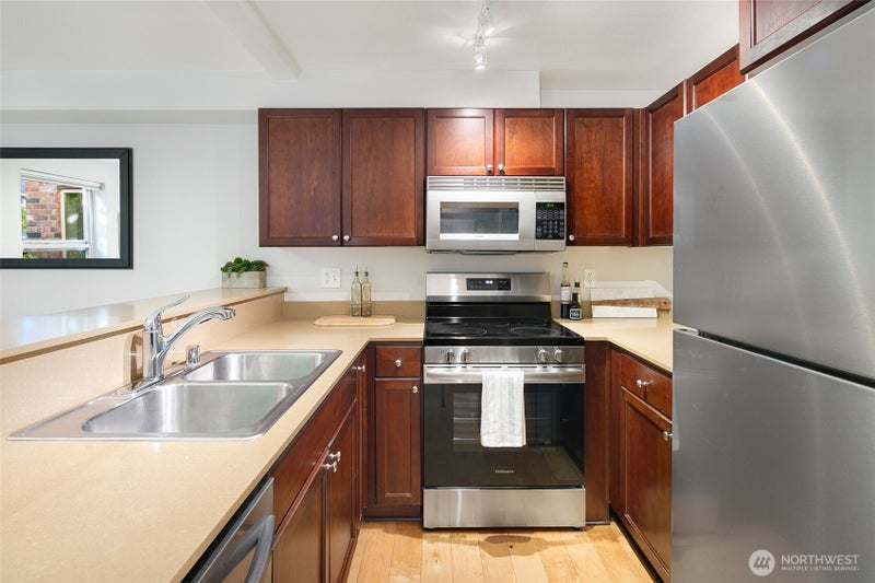566 Prospect Street 103