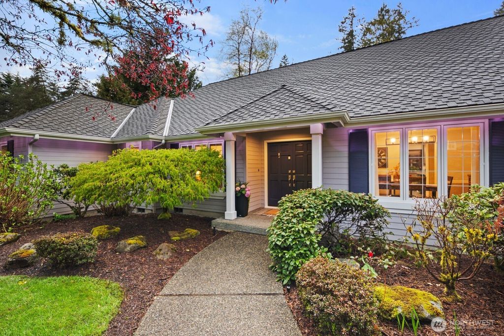 Photo of 2717 264th Court NE, Redmond, WA 98053 (MLS # 2507371)