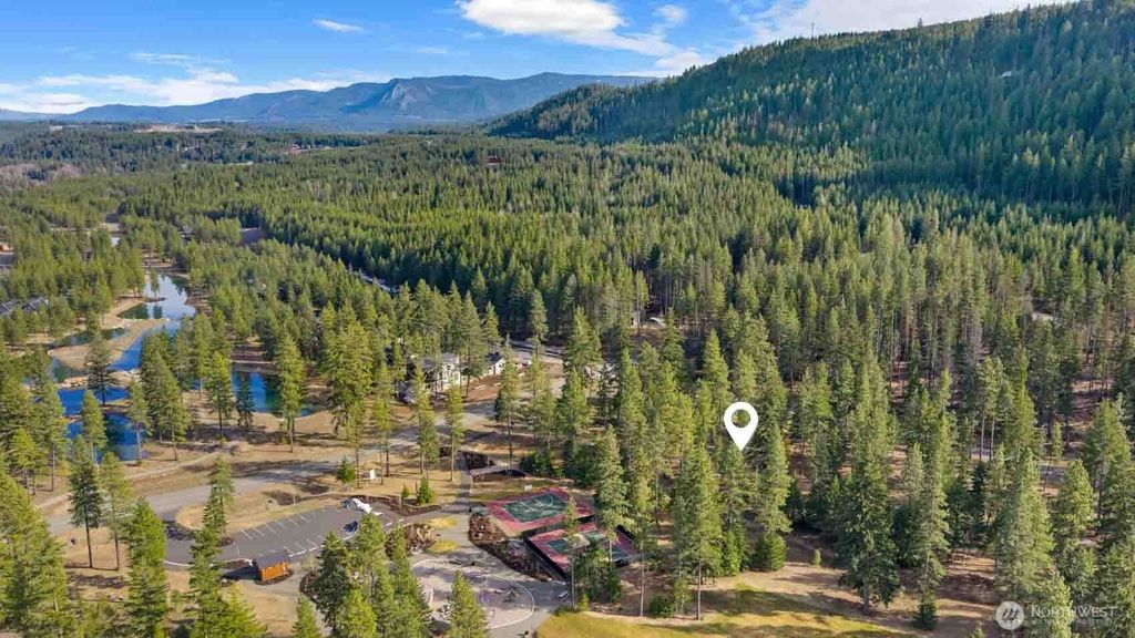 Photo of 30 Domerie Park Loop, Cle Elum, WA 98922 (MLS # 2502047)