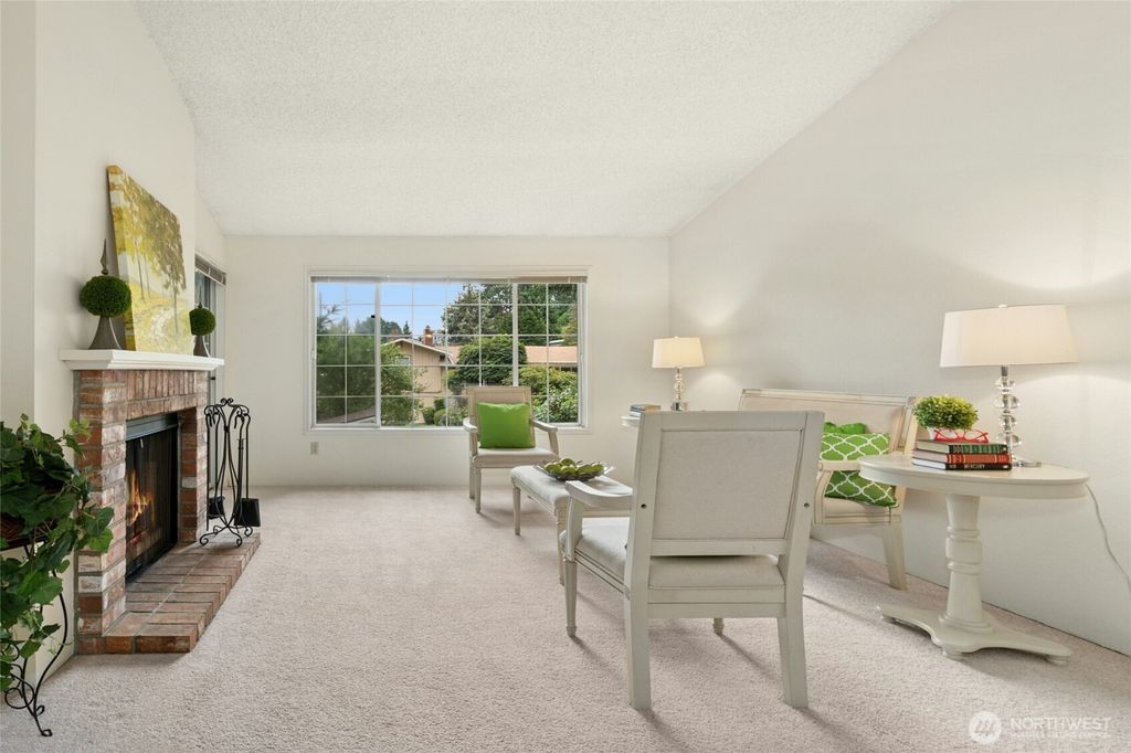Photo of 12371 SE 41st Lane, Bellevue, WA 98006 (MLS # 2428405)