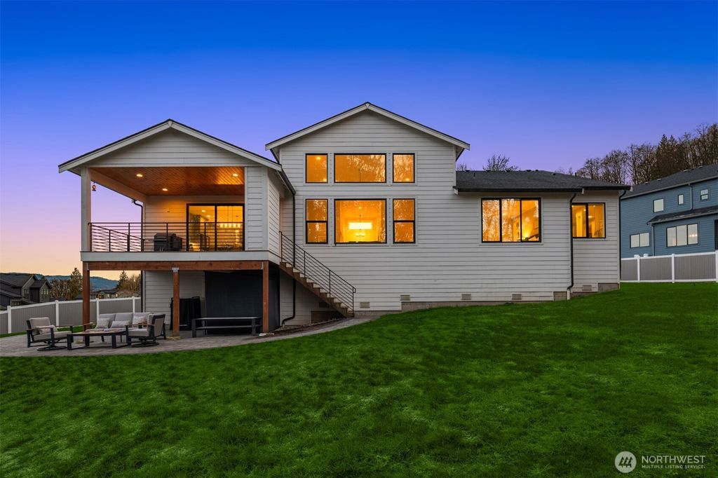 Photo of 15805 201st Place SE, Monroe, WA 98272 (MLS # 2471994)