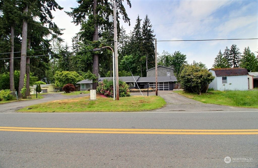 Photo of 13806 Lake Road, Lynnwood, WA 98087 (MLS # 2246258)