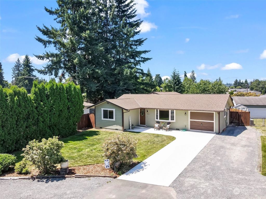 Photo of 1212 Hillcrest Drive, Snohomish, WA 98290 (MLS # 2140784)