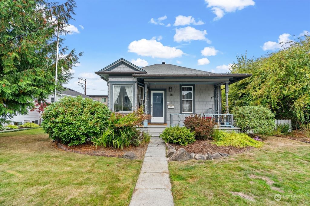 Photo of 125 3rd Avenue N, Edmonds, WA 98020 (MLS # 2003595)