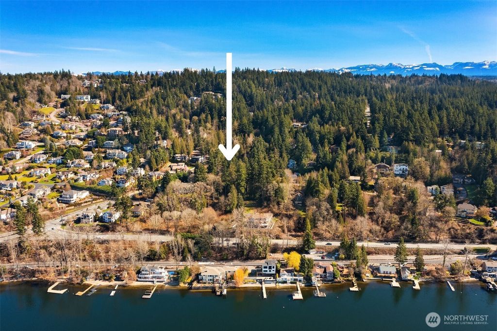 Photo of 11 XX 205th Avenue NE, Sammamish, WA 98075 (MLS # 2428928)