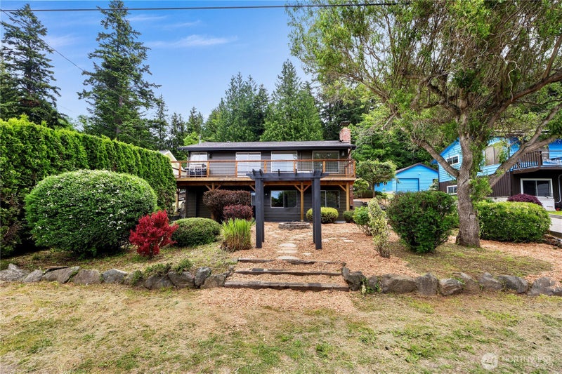 2536 Island View Lane