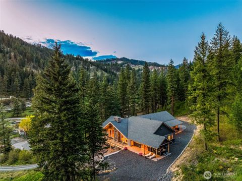 Photo of 92 Broken O Lane, Leavenworth, WA 98826 (MLS # 2363539)