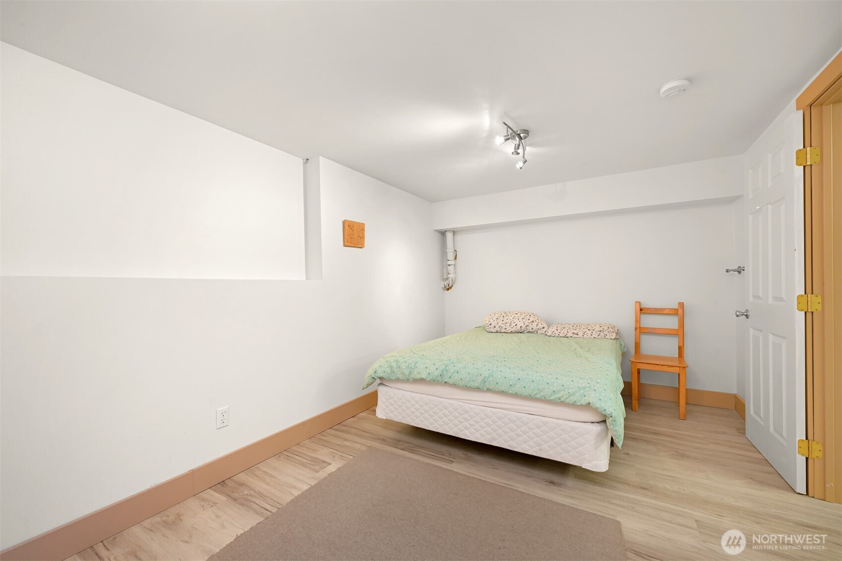 Deming, Washington 98244, United States, 2 Bedrooms Bedrooms, ,2 BathroomsBathrooms,Residential,Active,135779