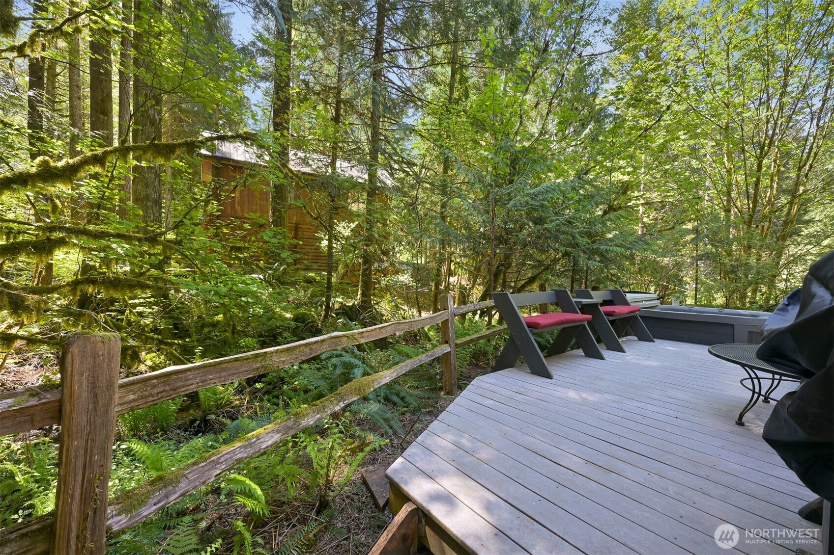 Deming, Washington 98244, United States, 2 Bedrooms Bedrooms, ,2 BathroomsBathrooms,Residential,Active,135779