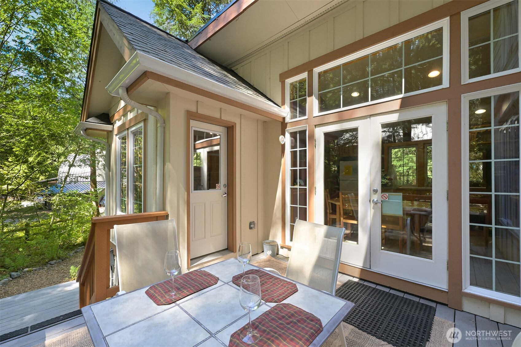 Deming, Washington 98244, United States, 2 Bedrooms Bedrooms, ,2 BathroomsBathrooms,Residential,Active,135779