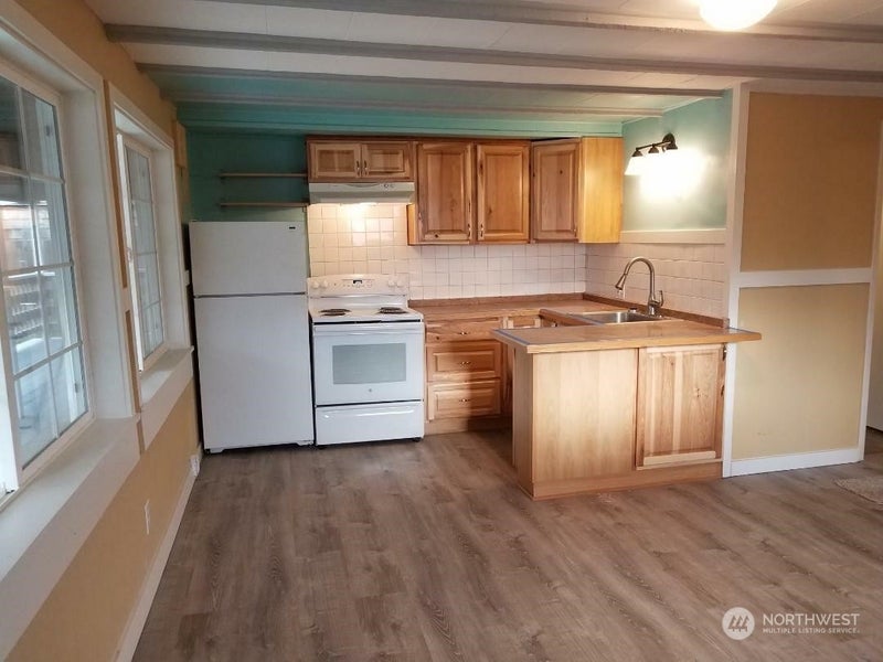7687 Francis Lane 1-4