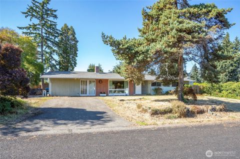 Photo of 13520 13th Avenue Ct E, Tacoma, WA 98445 (MLS # 2442501)