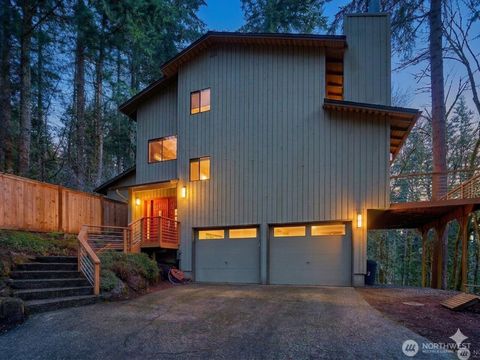 Photo of 15028 245th Avenue SE, Issaquah, WA 98027 (MLS # 2508223)