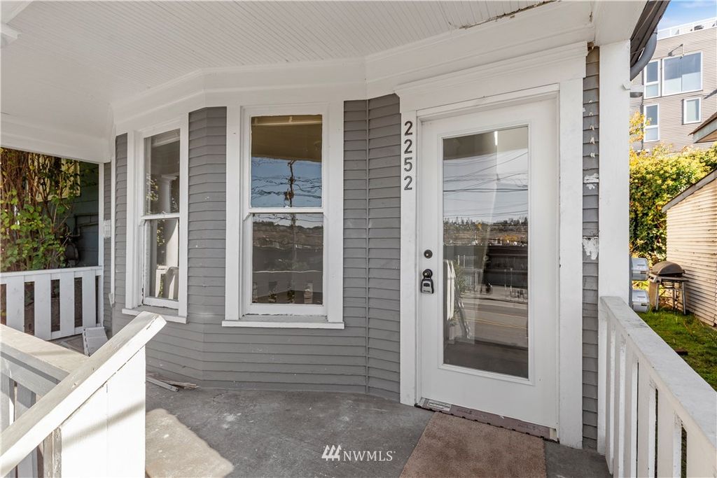 Photo of 2252 15th Avenue W, Seattle, WA 98119 (MLS # 1885462)