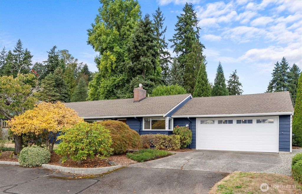 Photo of 5722 NE 182nd Street, Kenmore, WA 98028 (MLS # 2437169)